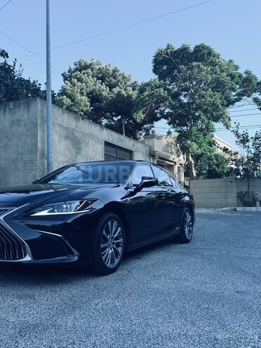 Lexus ES 300h 2021, 80,000 km - 2.5 л - Bakı