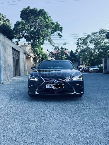 Lexus ES 300h 2021, 80,000 km - 2.5 л - Bakı
