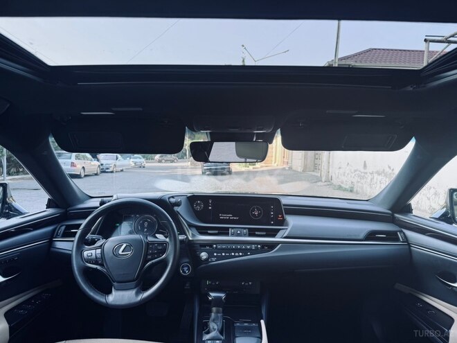 Lexus ES 300h 2021, 80,000 km - 2.5 л - Bakı