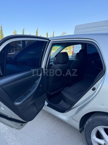 Toyota Corolla 2005, 292,000 km - 1.4 л - Sumqayıt