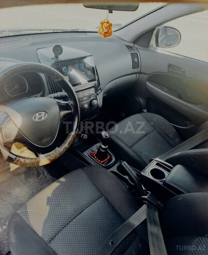 Hyundai i30 2010, 368,000 km - 1.6 l - Gəncə
