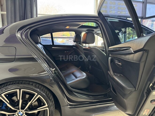 BMW 520 2015, 240,000 km - 2.0 l - Sumqayıt