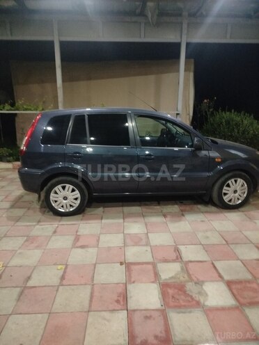 Ford Fusion 2011, 135,000 km - 1.6 l - Masallı