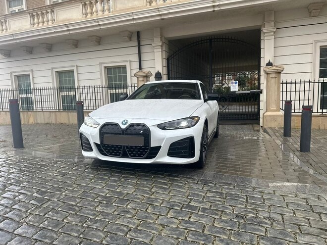 BMW i4 2023, 38,000 km - 0.0 л - Bakı