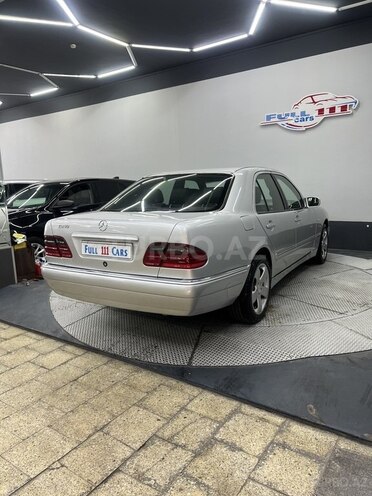 Mercedes E 240 1999, 453,280 km - 2.4 l - Sumqayıt