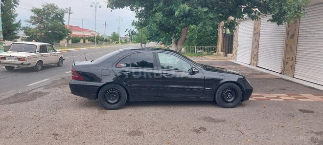 Mercedes C 200 2002, 748,652 km - 2.2 l - Tovuz