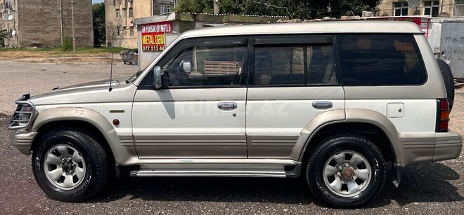 Mitsubishi Pajero 1992, 400,000 km - 2.5 l - Sumqayıt