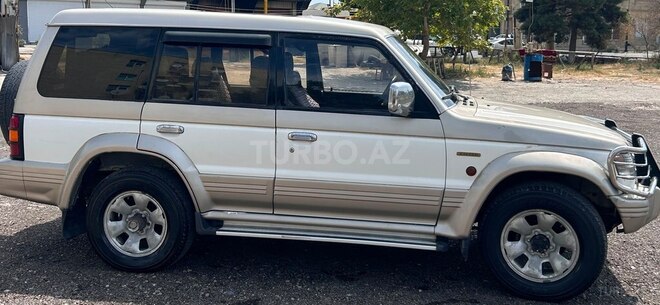 Mitsubishi Pajero 1992, 400,000 km - 2.5 l - Sumqayıt