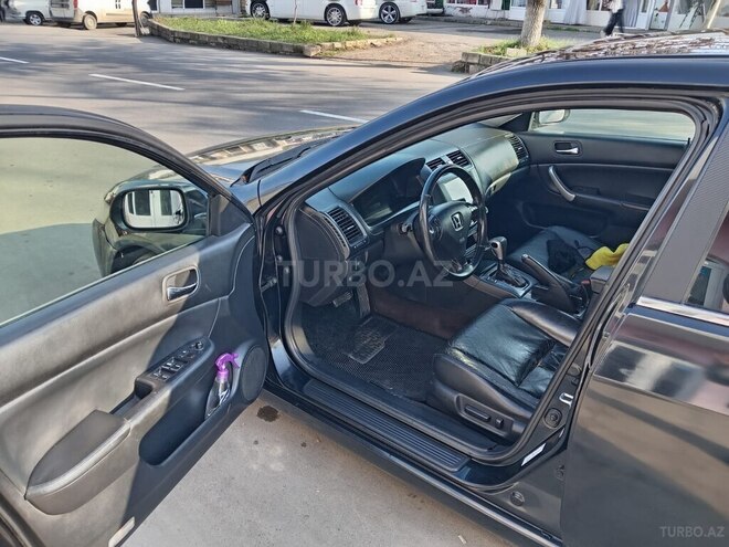 Honda Accord 2004, 250,000 km - 2.4 l - Quba