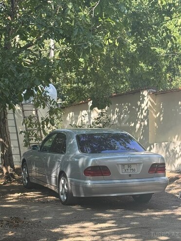 Mercedes E 240 2000, 350,000 km - 2.4 l - Bakı