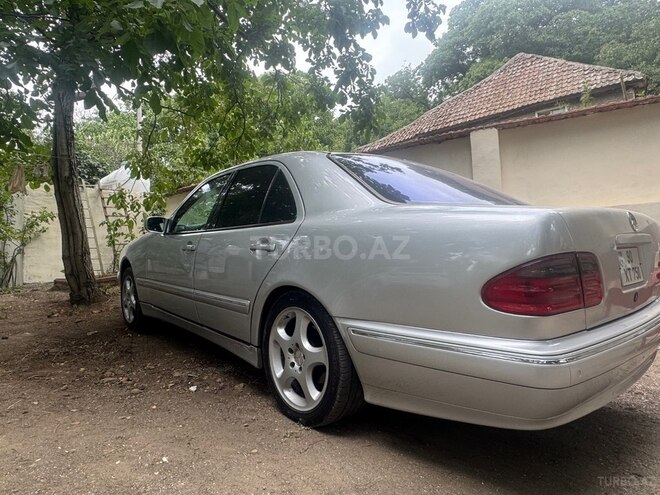 Mercedes E 240 2000, 350,000 km - 2.4 l - Bakı
