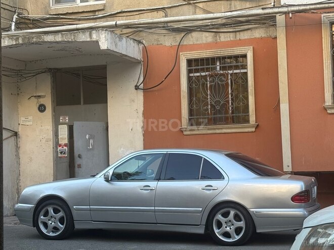 Mercedes E 240 2000, 350,000 km - 2.4 l - Bakı