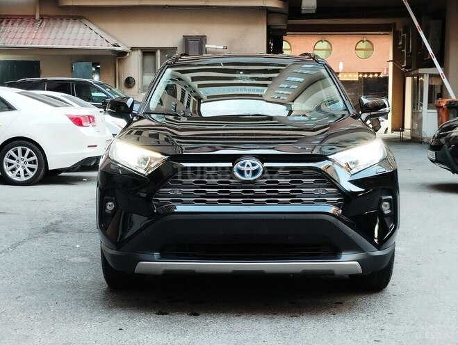 Toyota RAV4 2025, 33,000 km - 2.5 l - Bakı