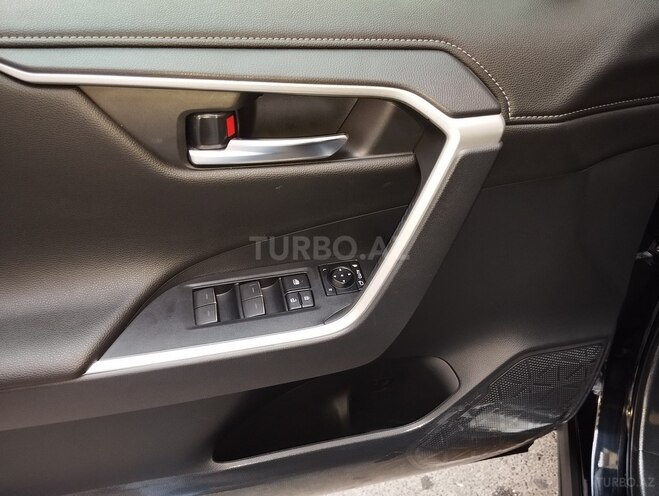 Toyota RAV4 2025, 33,000 km - 2.5 l - Bakı