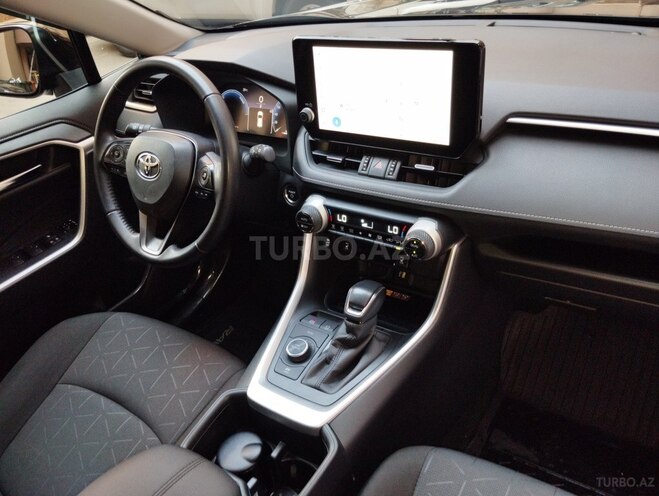 Toyota RAV4 2025, 33,000 km - 2.5 l - Bakı
