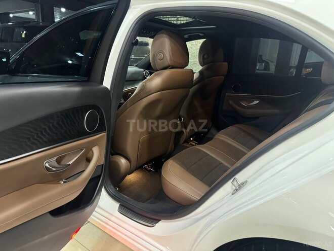 Mercedes E 300 de 2021, 97,000 km - 2.0 л - Bakı