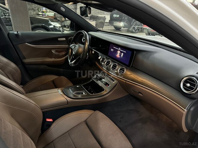 Mercedes E 300 de 2021, 97,000 km - 2.0 л - Bakı