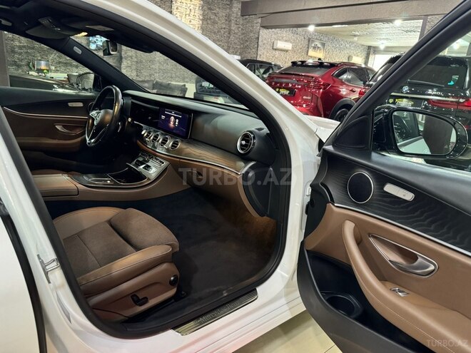 Mercedes E 300 de 2021, 97,000 km - 2.0 л - Bakı