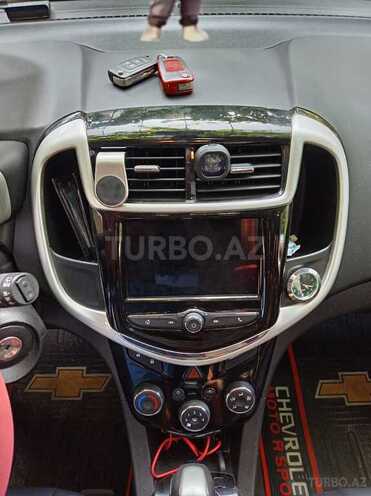 Chevrolet Sonic 2017, 92,700 km - 1.4 l - Bakı