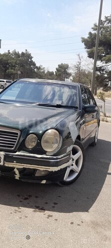Mercedes E 230 1997, 585,000 km - 2.3 l - Bakı