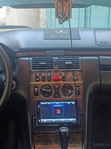 Mercedes E 230 1997, 585,000 km - 2.3 l - Bakı