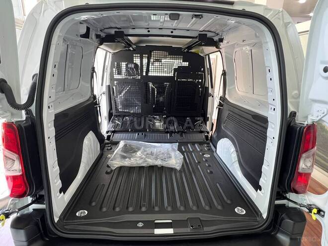 Opel Combo 2025, 0 km - 1.5 l - Bakı