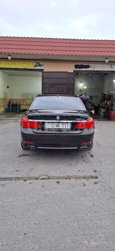 BMW 750 2011, 127,000 km - 4.4 l - Bakı