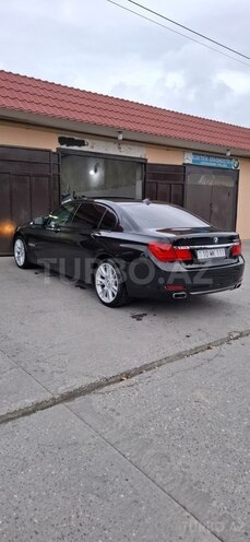 BMW 750 2011, 127,000 km - 4.4 l - Bakı
