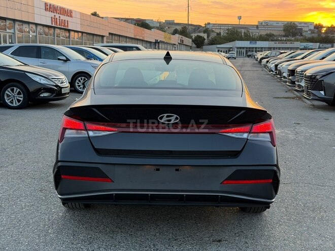 Hyundai Elantra 2025, 9,500 km - 2.0 л - Bakı