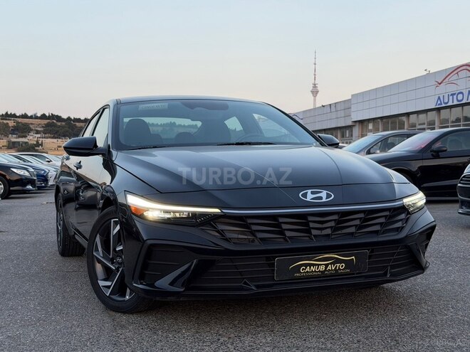 Hyundai Elantra 2025, 9,500 km - 2.0 л - Bakı