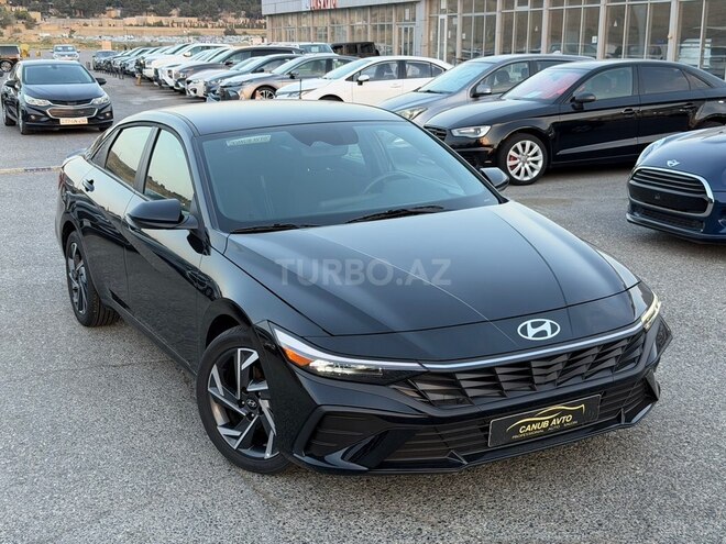 Hyundai Elantra 2025, 9,500 km - 2.0 л - Bakı