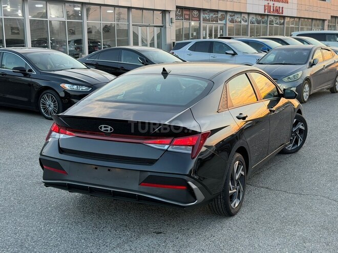 Hyundai Elantra 2025, 9,500 km - 2.0 л - Bakı