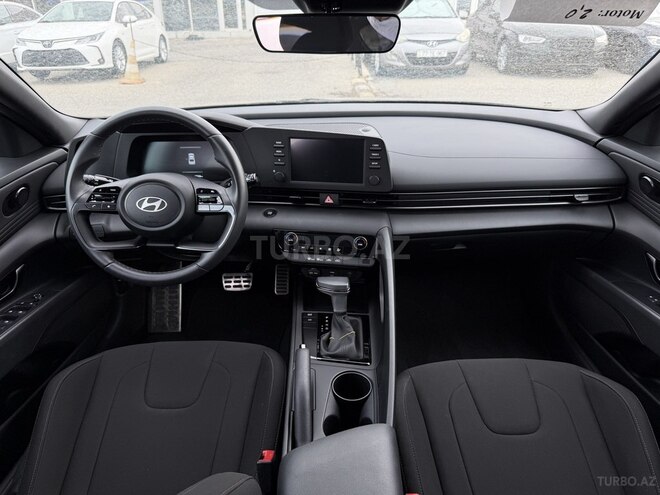 Hyundai Elantra 2025, 9,500 km - 2.0 л - Bakı