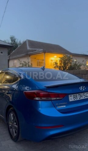 Hyundai Elantra 2016, 241,402 km - 2.0 l - Lənkəran