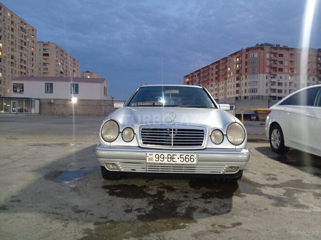 Mercedes E 240 1999, 425,000 km - 2.4 l - Bakı