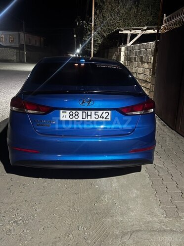Hyundai Elantra 2016, 241,402 km - 2.0 l - Lənkəran