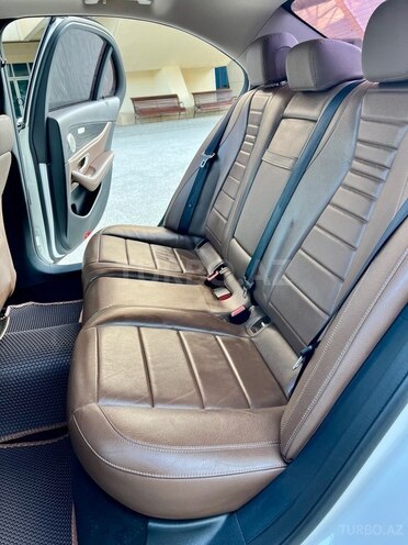 Mercedes E 220 d 2017, 175,940 km - 2.0 l - Bakı