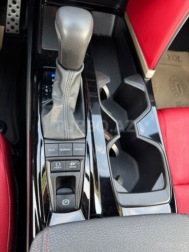 Toyota Camry 2025, 7,000 km - 2.5 л - Bakı