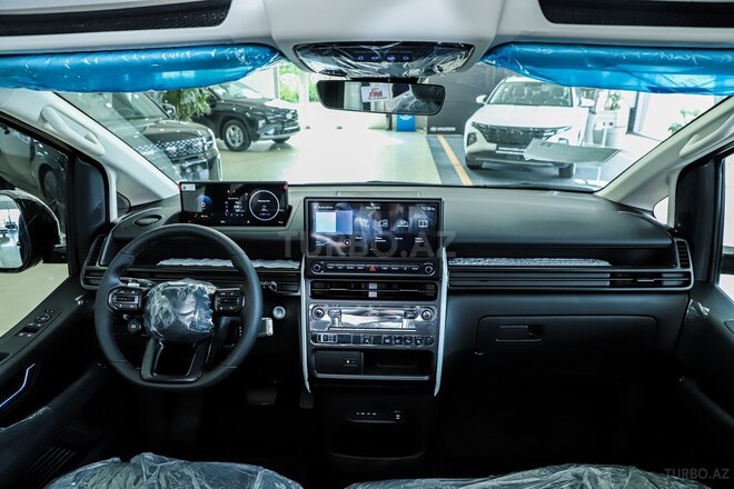 Hyundai Staria 2026, 0 km - 2.2 l - Bakı