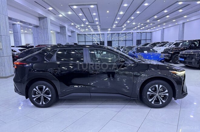 Toyota bZ4X 2024, 8,500 km - 0.0 l - Bakı