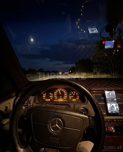 Mercedes E 320 1995, 352,000 km - 3.2 л - Lənkəran