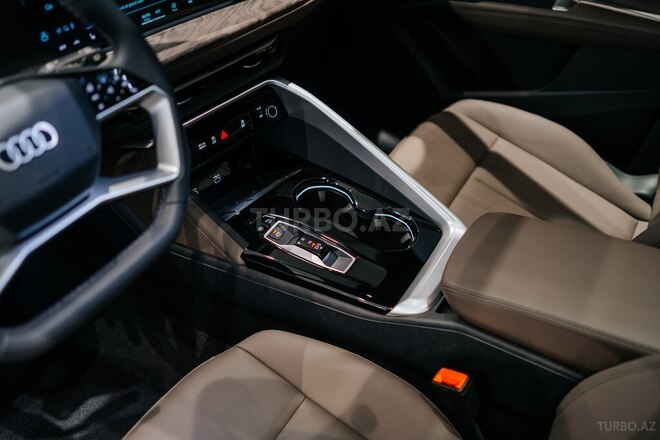 Audi Q5 Sportback 2026, 0 km - 2.0 l - Bakı