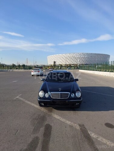 Mercedes E 270 1999, 358,880 km - 2.7 l - Bakı