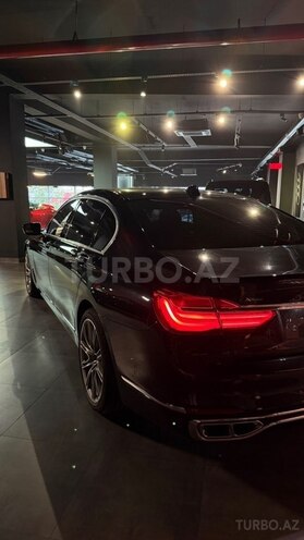 BMW 750 2017, 83,000 km - 4.4 l - Bakı