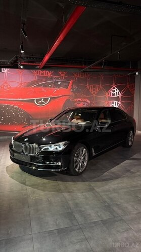 BMW 750 2017, 83,000 km - 4.4 l - Bakı