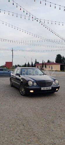Mercedes E 240 2000, 355,000 km - 2.4 л - Tovuz