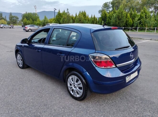 Opel Astra 2009, 279,400 km - 1.4 l - Şəki