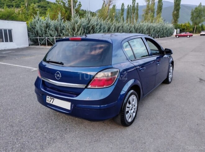 Opel Astra 2009, 279,400 km - 1.4 l - Şəki