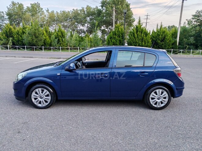 Opel Astra 2009, 279,400 km - 1.4 l - Şəki