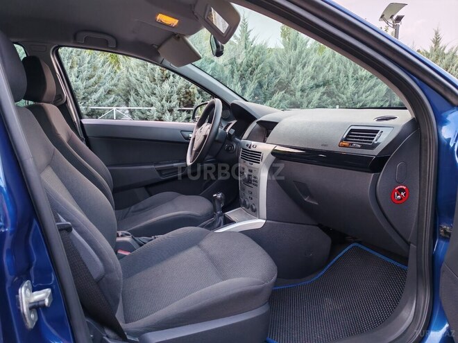 Opel Astra 2009, 279,400 km - 1.4 l - Şəki